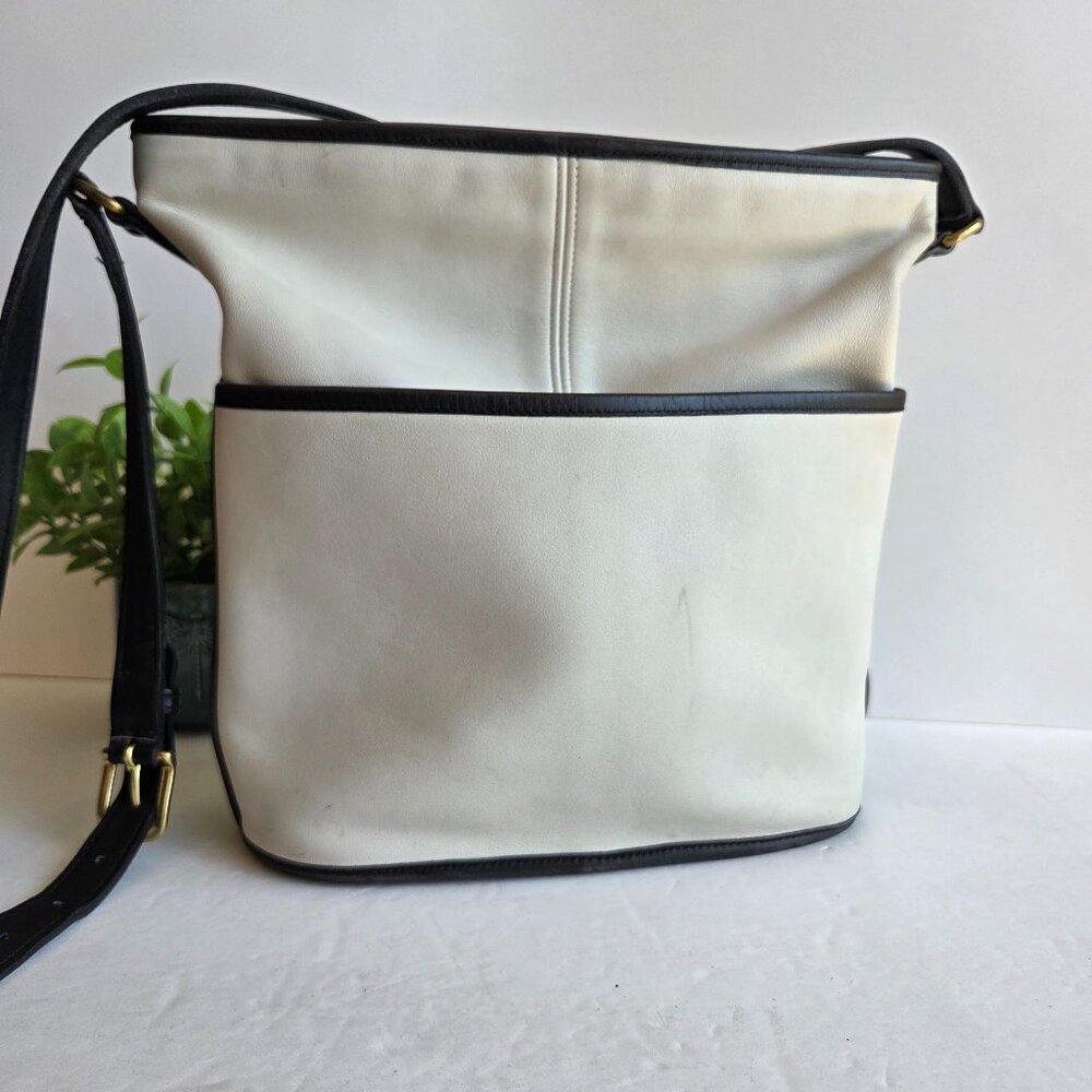 EUC Vintage Coach Bucket Bag Nautical (#6075) in White & Navy